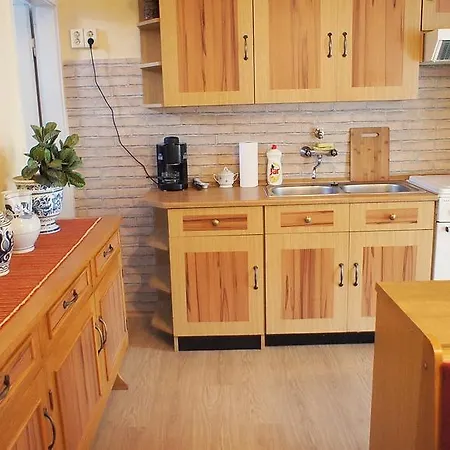Hajnal Apartman Casa de Férias
