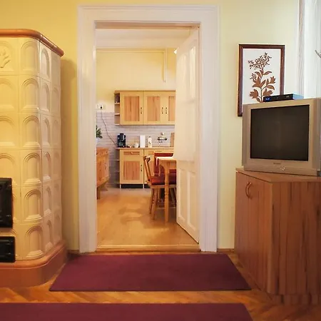 Hajnal Apartman Casa de Férias *