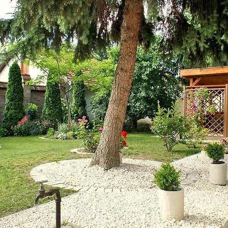 Casa de Férias Hajnal Apartman Gyula