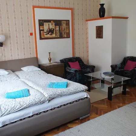 Hajnal Apartman Gyula