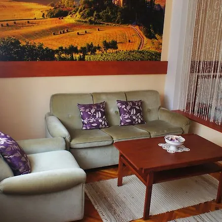 Casa de Férias Hajnal Apartman